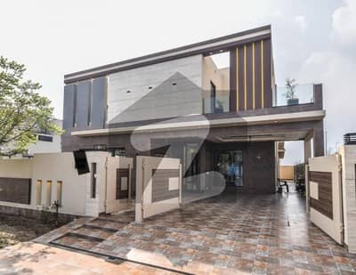 ڈی ایچ اے فیز 7 ڈیفنس (ڈی ایچ اے),لاہور میں 5 کمروں کا 1 کنال مکان 3.4 لاکھ میں کرایہ پر دستیاب ہے۔