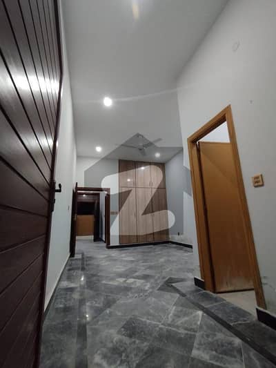 آئی ۔ 11 اسلام آباد میں 2 کمروں کا 6 مرلہ مکان 65.0 ہزار میں کرایہ پر دستیاب ہے۔