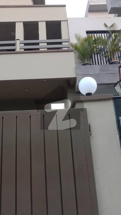 ٹی آئی پی ہاؤسنگ سوسائٹی لاہور میں 4 کمروں کا 9 مرلہ مکان 3.0 کروڑ میں برائے فروخت۔