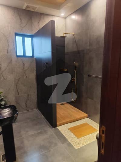 ایف ۔ 10 اسلام آباد میں 8 کمروں کا 2 کنال مکان 75.0 کروڑ میں برائے فروخت۔