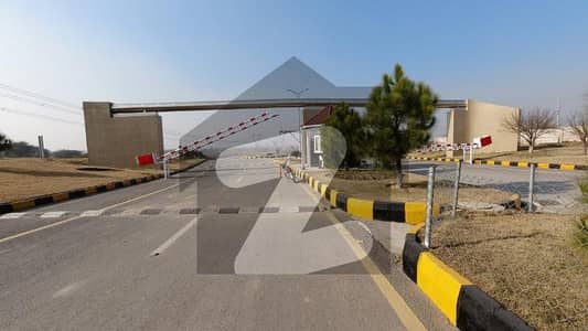 اپ کنٹری انکلوزر ہاؤسنگ سوسائٹی راولپنڈی میں 1 کنال رہائشی پلاٹ 1.0 کروڑ میں برائے فروخت۔