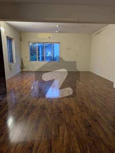 F-10/2 House for Sale Size 666 sq yards. Used house at a prime location urgent for sale. F-10/2 House for Sale Size 666 sq yards. Used house at a prime location urgent for sale.