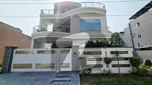 Owner Built Brand New House - Prime Location - Wide Road - Excellent Construction - For Sale In Tariq Garden