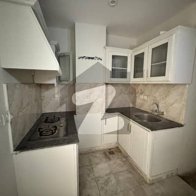 ای ۔ 11 اسلام آباد میں 2 کمروں کا 3 مرلہ فلیٹ 60.0 لاکھ میں برائے فروخت۔