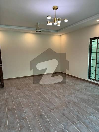 عسکری 6 ملیر کنٹونمنٹ,کینٹ,کراچی میں 5 کمروں کا 12 مرلہ مکان 6.2 کروڑ میں برائے فروخت۔