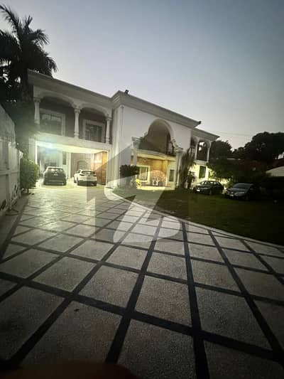 اَپر مال لاہور میں 3 کنال مکان 40.0 کروڑ میں برائے فروخت۔ اَپر مال لاہور میں 3 کنال مکان 40.0 کروڑ میں برائے فروخت۔