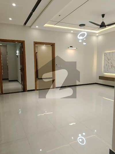 جی ۔ 13/3 جی ۔ 13,اسلام آباد میں 3 کمروں کا 14 مرلہ بالائی پورشن 1.25 لاکھ میں کرایہ پر دستیاب ہے۔