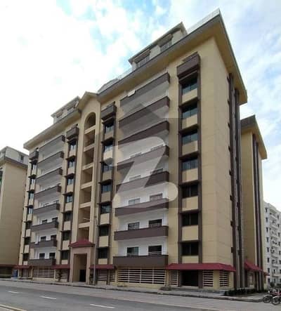 عسکری 11 ۔ سیکٹر بی اپارٹمنٹس عسکری 11,عسکری,لاہور میں 3 کمروں کا 10 مرلہ فلیٹ 3.8 کروڑ میں برائے فروخت۔