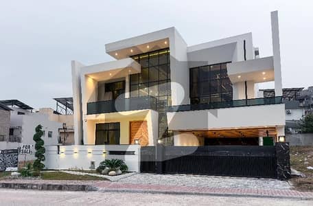 بحریہ گرینز۔ اوورسیز انکلیو - سیکٹر 5 بحریہ گرینز۔ اوورسیز انکلیو,بحریہ ٹاؤن فیز 8,بحریہ ٹاؤن راولپنڈی,راولپنڈی میں 5 کمروں کا 1 کنال مکان 13.5 کروڑ میں برائے فروخت۔