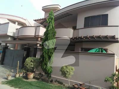 ہاشمی گارڈن بہاولپور میں 5 کمروں کا 10 مرلہ مکان 3.75 کروڑ میں برائے فروخت۔