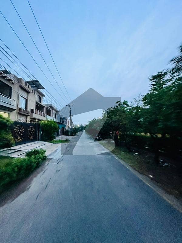 FOUR MARLA COMMERCIAL PLOT FOR SALE FOUR MARLA COMMERCIAL PLOT FOR SALE