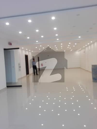 ڈی ایچ اے فیز 3 - بلاک ڈبل ایکس فیز 3,ڈیفنس (ڈی ایچ اے),لاہور میں 4 کمروں کا 8 مرلہ عمارت 23.0 کروڑ میں برائے فروخت۔