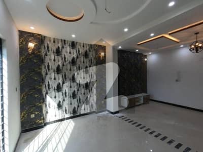 Prime Location 20 Marla Upper Portion For Rent In EME Society