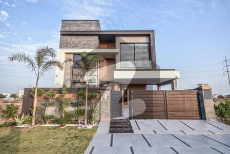 ڈی ایچ اے 9 ٹاؤن ڈیفنس (ڈی ایچ اے),لاہور میں 3 کمروں کا 5 مرلہ مکان 2.8 کروڑ میں برائے فروخت۔