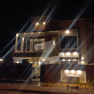 بحریہ آرچرڈ لاہور میں 3 کمروں کا 10 مرلہ بالائی پورشن 60.0 ہزار میں کرایہ پر دستیاب ہے۔