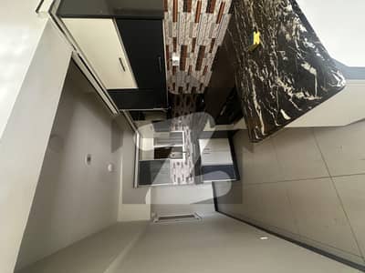 گلستانِِ جوہر ۔ بلاک 15 گلستانِ جوہر,کراچی میں 3 کمروں کا 7 مرلہ فلیٹ 1.05 لاکھ میں کرایہ پر دستیاب ہے۔