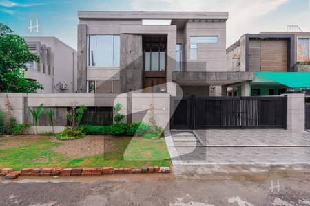 LUXURY 1 KANAL CLASSIC HOUSE - Prime Location Premium Finishes