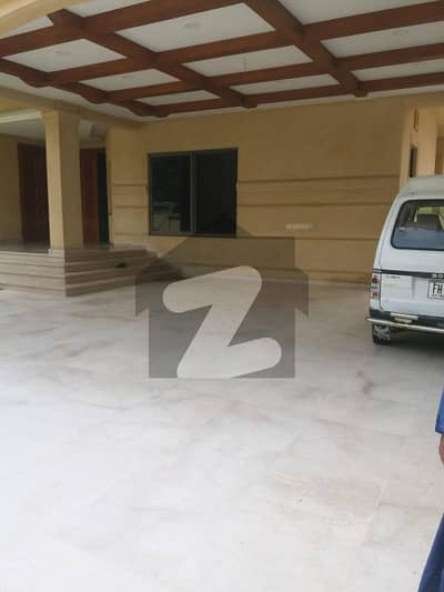 Luxury House On Extremely Prime Location Available For Rent In Islamabad