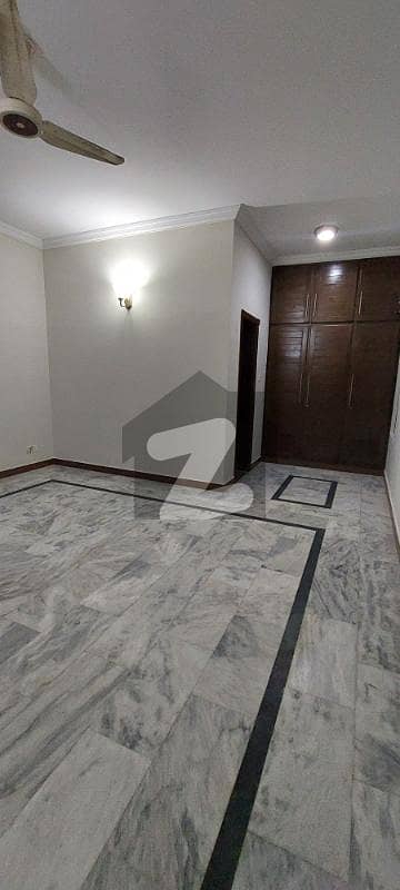 Upper Portion For Rent In G-13 (7 Marla)