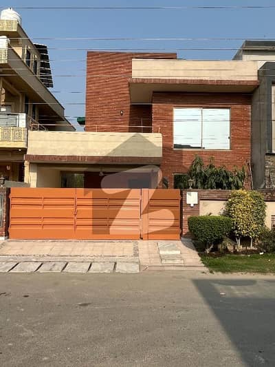 10 Marla Full House Available For Rent in Central Park Housing Scheme Lahore (Gas Meter Installed)