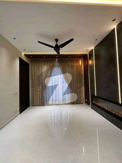 پیراگون سٹی لاہور میں 3 کمروں کا 6 مرلہ مکان 2.05 کروڑ میں برائے فروخت۔