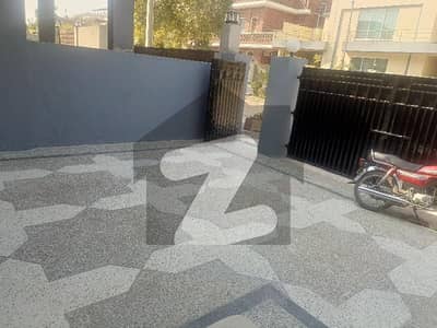 ای ۔ 11/4 ای ۔ 11,اسلام آباد میں 6 کمروں کا 1 کنال مکان 4.0 لاکھ میں کرایہ پر دستیاب ہے۔