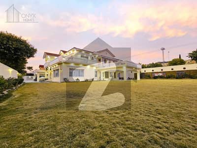 Spacious 4 Kanal Farm House For Sale With Huge Lawn Spacious 4 Kanal Farm House For Sale With Huge Lawn