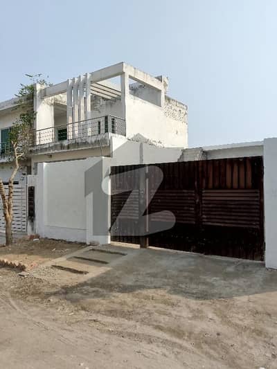 ایلیٹ ٹاؤن ۔ بلاک بی ایلیٹ ٹاؤن,لاہور میں 3 کمروں کا 10 مرلہ مکان 1.15 کروڑ میں برائے فروخت۔