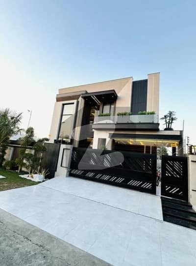 بحریہ ٹاؤن فیز 8 بحریہ ٹاؤن راولپنڈی,راولپنڈی میں 5 کمروں کا 10 مرلہ مکان 1.15 لاکھ میں کرایہ پر دستیاب ہے۔