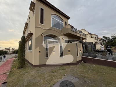 12 marla boulevard corner house available for sale  Single unit house on very prime location of sector C1