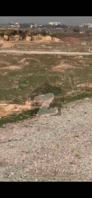 آئی ۔ 12 اسلام آباد میں 9 مرلہ رہائشی پلاٹ 2.65 کروڑ میں برائے فروخت۔