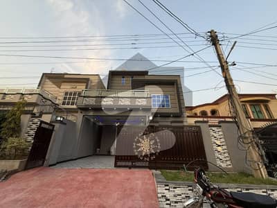 گلشن آباد سیکٹر 2 گلشن آباد,راولپنڈی میں 5 کمروں کا 10 مرلہ مکان 3.35 کروڑ میں برائے فروخت۔