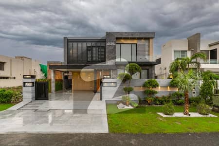 ڈی ایچ اے فیز 7 ڈیفنس (ڈی ایچ اے),لاہور میں 5 کمروں کا 1 کنال مکان 7.38 کروڑ میں برائے فروخت۔