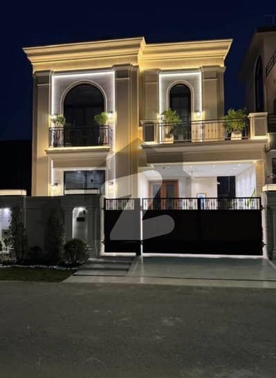 بحریہ ٹاؤن فیز 8 بحریہ ٹاؤن راولپنڈی,راولپنڈی میں 5 کمروں کا 7 مرلہ مکان 85.0 ہزار میں کرایہ پر دستیاب ہے۔ بحریہ ٹاؤن فیز 8 بحریہ ٹاؤن راولپنڈی,راولپنڈی میں 5 کمروں کا 7 مرلہ مکان 85.0 ہزار میں کرایہ پر دستیاب ہے۔