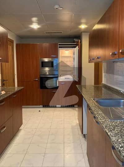 Centaurus Luxury 1 Bed Study Apartment For Rent