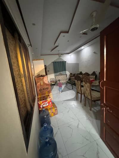 فیڈرل بی ایریا ۔ بلاک 12 فیڈرل بی ایریا,کراچی میں 2 کمروں کا 8 مرلہ بالائی پورشن 70.0 ہزار میں کرایہ پر دستیاب ہے۔