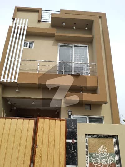 In DHA 11 Rahbar Sector 2 Only 2 Early Use Excellent Location House For Rent