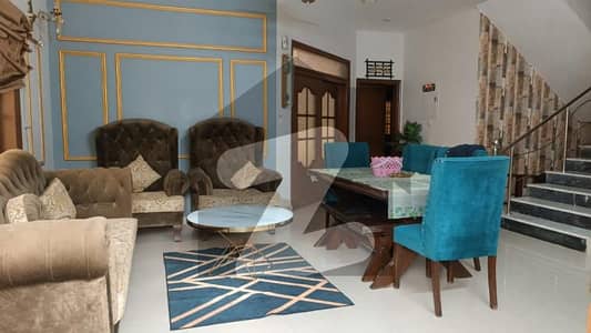 Beautiful Independent Townhouse for Sale PECHS Block 2 Behind Kashmir Road