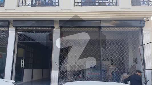 برکت مارکیٹ گارڈن ٹاؤن,لاہور میں 3 مرلہ دکان 2.25 لاکھ میں کرایہ پر دستیاب ہے۔