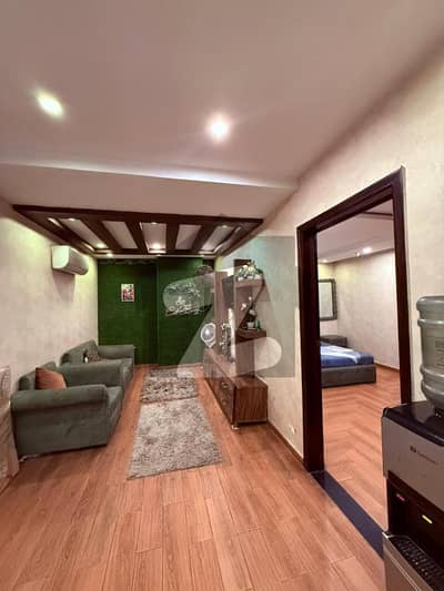 A BEAUTIFUL FLAT AVAILABLE FOR RENT IN JINNAH BLOCK