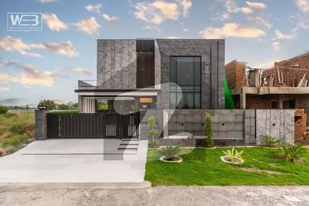 ڈی ایچ اے فیز 6 ڈیفنس (ڈی ایچ اے),لاہور میں 5 کمروں کا 1 کنال مکان 8.99 کروڑ میں برائے فروخت۔