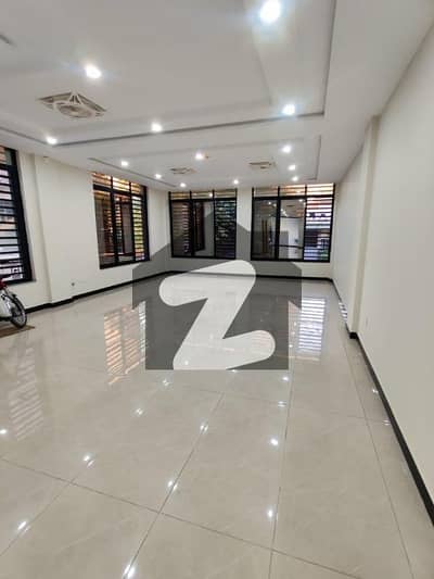 جی ۔ 8 مرکز جی ۔ 8,اسلام آباد میں 1 کمرے کا 7 مرلہ دفتر 3.5 لاکھ میں کرایہ پر دستیاب ہے۔