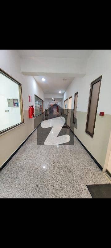 جی ۔ 8 مرکز جی ۔ 8,اسلام آباد میں 1 کمرے کا 2 مرلہ دفتر 1.5 لاکھ میں کرایہ پر دستیاب ہے۔