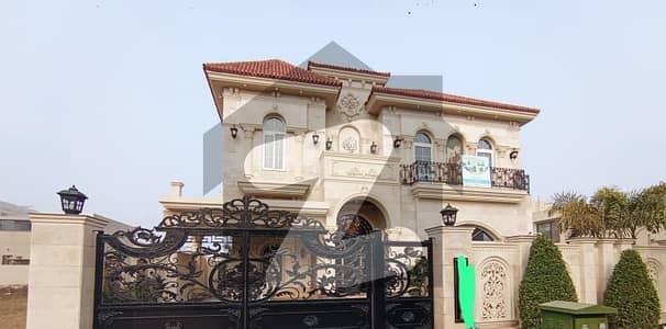 ڈی ایچ اے فیز 6 ڈیفنس (ڈی ایچ اے),لاہور میں 3 کمروں کا 1 کنال بالائی پورشن 95.0 ہزار میں کرایہ پر دستیاب ہے۔