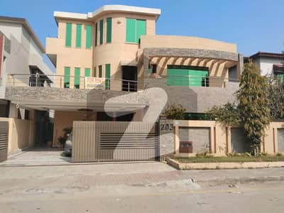 Upper portion for rent