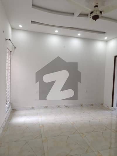 Beautiful 15 Marla Upper Portion Available For Rent