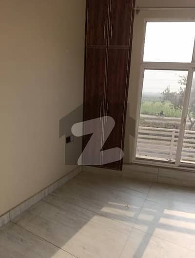 15 Marla Corner Portion Available For Rent