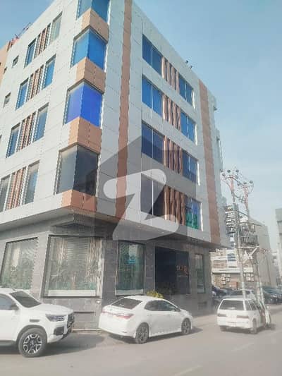 Outclass Sami Furnished 1150 Sq. Ft Office For RENT Bukhari Commercial Most Prime Location
