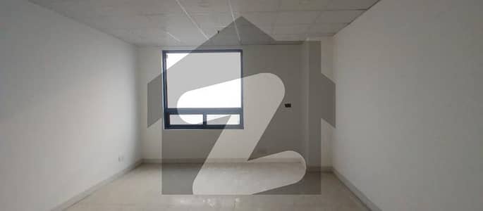 گلبرگ 3 گلبرگ,لاہور میں 2 مرلہ دفتر 1.08 کروڑ میں برائے فروخت۔