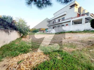 A 6 Marla Corner (3marla Each Plot) Commercial Plot Is Available For Sale In Pwd Cooperative Housing Society